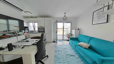 APARTAMENTO DUPLEX T0 COM DUAS VARANDAS - PRÓXIMO À PRAIA DE MONTE GORDO - VRSA - ALGARVE