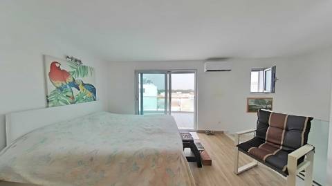 APARTAMENTO DUPLEX T0 COM DUAS VARANDAS - PRÓXIMO À PRAIA DE MONTE GORDO - VRSA - ALGARVE