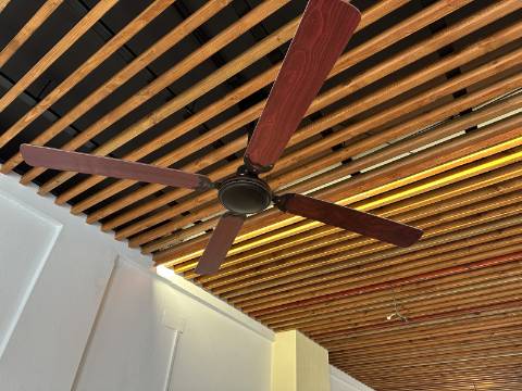 Charmoso espaço comercial/Loja na Fuseta