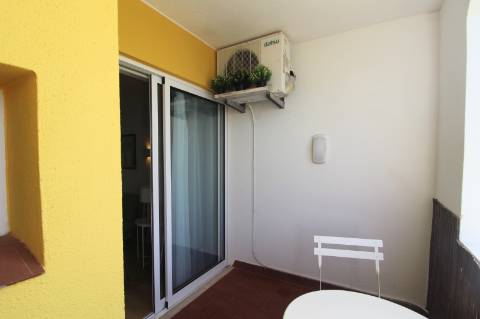 Estúdio no Empreendimento Golden Club Cabanas