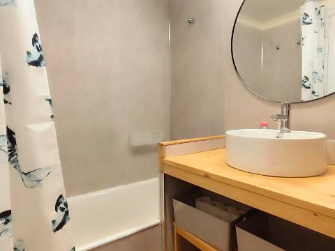 Estúdio no Empreendimento Golden Club Cabanas