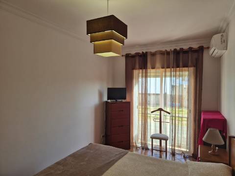 Apartamento T1 em VRSA-Arrendamento