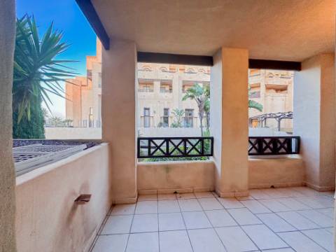 Apartamento T2 Arrendamento Anual - 1º Linha de Praia - Isla Canela com Garagem Privada e Varanda