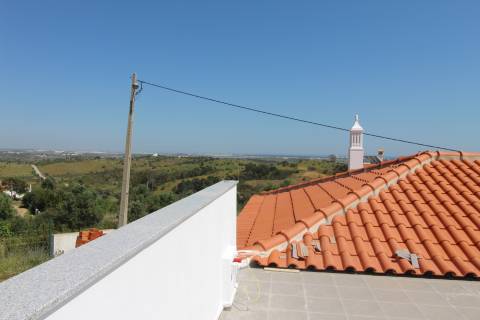 Moradia Térrea Isolada com Vista Mar no Malhão em Castro Marim