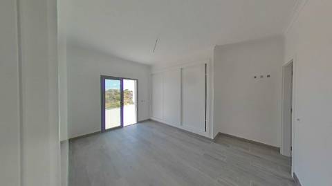 Moradia Térrea Isolada com Vista Mar no Malhão em Castro Marim