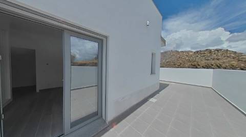 Moradia Térrea Isolada com Vista Mar no Malhão em Castro Marim