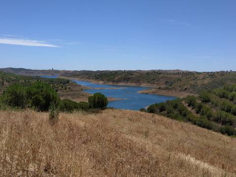 TERRENO COM 20 HECTARES - JUNTO AO LAGO - POSSIBILIDADE DE CONSTRUÇÃO - TURISMO - CORTE DO GAGO - CASTRO MARIM - ALGARVE