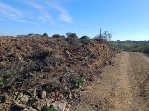 TERRENO RÚSTICO COM 19.280 M2 - VISTA LAGO - ALCARIAS GRANDES - CASTRO MARIM - ALGARVE