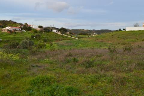 Terreno Rústico com 3.726m2 próximo de Tavira