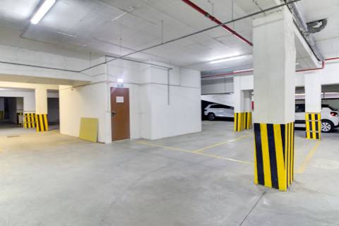 Apartamento T2 com 2 WC Renovado com lugar de parqueamento em garagem e sotão em Vila Real de Santo António