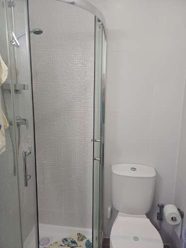 Apartamento T2 Mobilidado, com 2 WC Renovado com lugar de parqueamento em garagem e sotão em Vila Real de Santo António