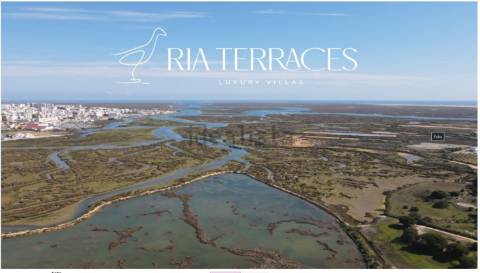 Moradia em Banda T4 no Empreendimento RIA TERRACES, Faro, Algarve