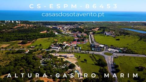Oportunidade de Investimento no Algarve - Terreno com Viabilidade para Projeto Turístico.