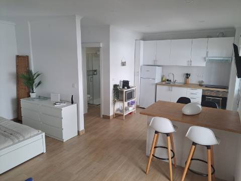 Apartamento T0 Monte Gordo para arrendamento de Outubro a Junho