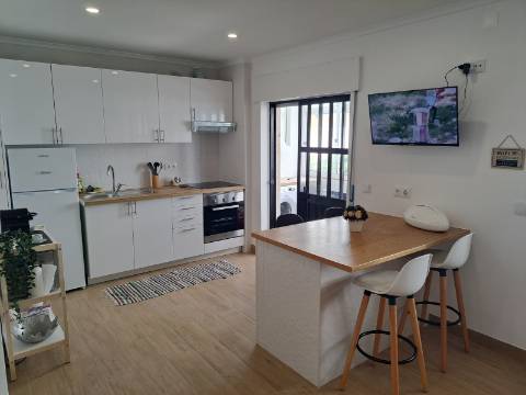 Apartamento T0 Monte Gordo para arrendamento de Outubro a Junho