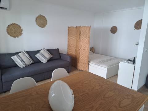 Apartamento T0 Monte Gordo para arrendamento de Outubro a Junho