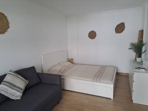 Apartamento T0 Monte Gordo para arrendamento de Outubro a Junho