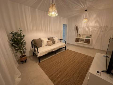 Apartamento T0+1 no centro de Vila Real de Santo António