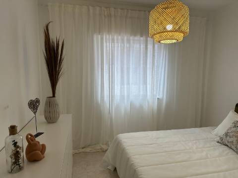 Apartamento T0+1 no centro de Vila Real de Santo António