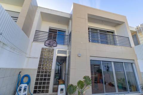 Moradia T4+2 em Vila Real de Santo António