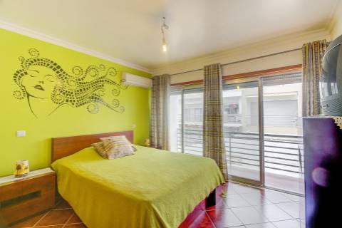 Moradia T4+2 em Vila Real de Santo António