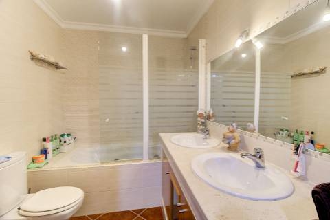 Moradia T4+2 em Vila Real de Santo António