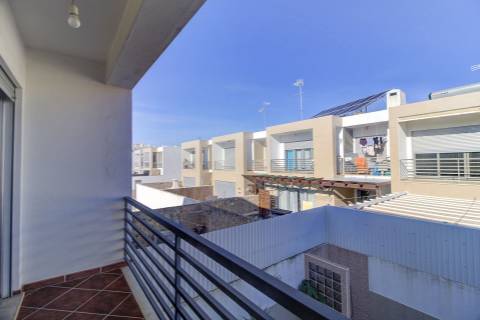 Moradia T4+2 em Vila Real de Santo António