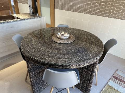 Magnífica Moradia T5 com excelentes áreas - Espaço, Conforto e Elegância!