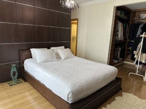 Magnífica Moradia T5 com excelentes áreas - Espaço, Conforto e Elegância!