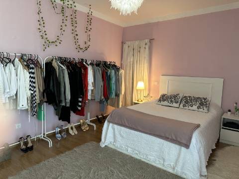 Magnífica Moradia T5 com excelentes áreas - Espaço, Conforto e Elegância!