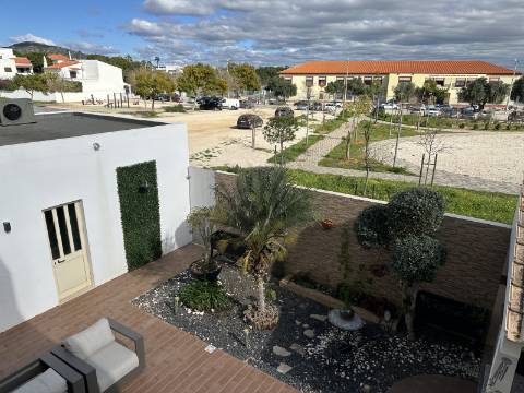 Magnífica Moradia T5 com excelentes áreas - Espaço, Conforto e Elegância!