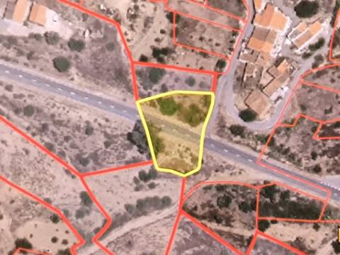 TERRENO RUSTICO COM 920 M2 - COM POÇO - NORA NOVA - ODELEITE - CASTRO MARIM - ALGARVE