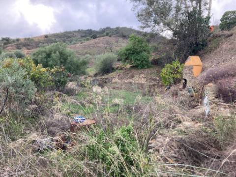 TERRENO RUSTICO COM 920 M2 - COM POÇO - NORA NOVA - ODELEITE - CASTRO MARIM - ALGARVE