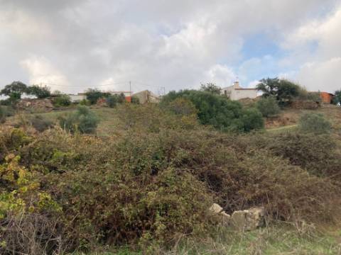 TERRENO RUSTICO COM 760 M2 - COM POÇO - EM ALTA MORA - ODELEITE - CASTRO MARIM