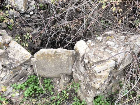 TERRENO RUSTICO COM 760 M2 - COM POÇO - EM ALTA MORA - ODELEITE - CASTRO MARIM