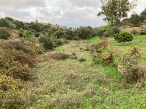 TERRENO RUSTICO COM 760 M2 - COM POÇO - EM ALTA MORA - ODELEITE - CASTRO MARIM