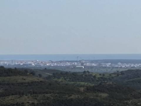 TERRENO COM 99.400 M2 - VISTA MAR - POSSIBILIDADE DE CONSTRUÇÃO - HABITAÇÃO E TURISMO - BOTELHAS - VALE ANDREU - CASTRO MARIM - ALGARVE