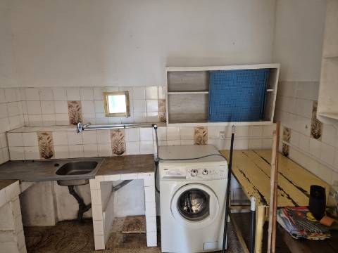 Moradia V3 em Laranjeiras, Alcoutim .