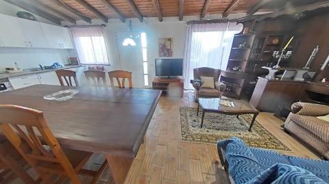 Moradia T2 com amplo Terreno em Estoi - Faro