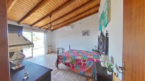 Moradia T2 com amplo Terreno em Estoi - Faro