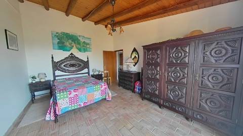 Moradia T2 com amplo Terreno em Estoi - Faro