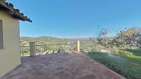 Moradia T2 com amplo Terreno em Estoi - Faro