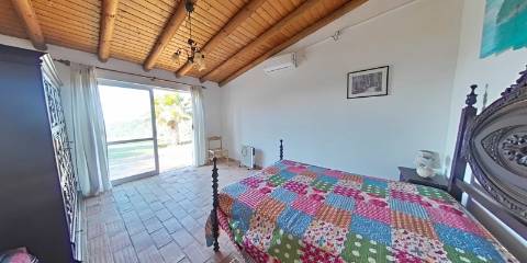 Moradia T2 com amplo Terreno em Estoi - Faro