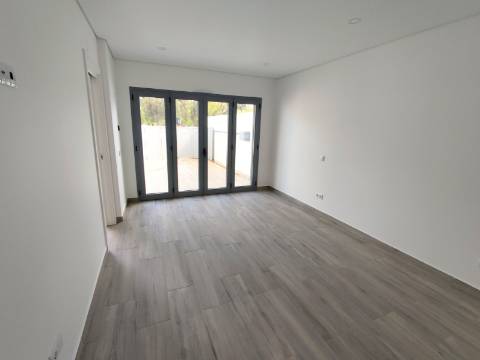 Moradia T3 na Urbanização Marlin - Tavira