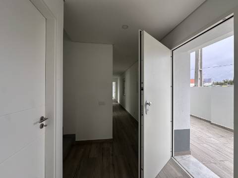 Moradia Isolda com 4 suites Altura