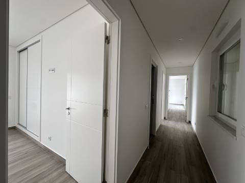 Moradia Isolda com 4 suites Altura