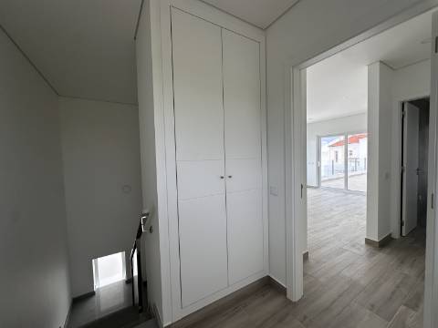 Moradia Isolda com 4 suites Altura