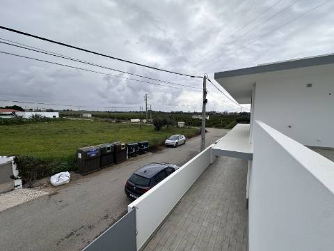 Moradia Isolda com 4 suites Altura