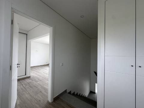 Moradia Isolda com 4 suites Altura