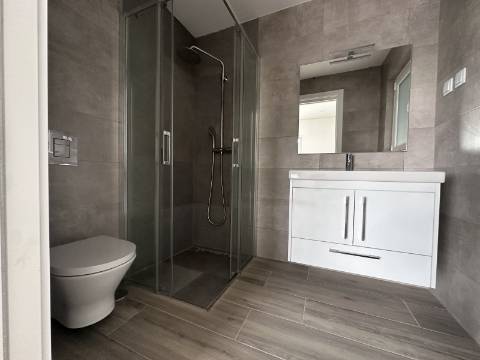 Moradia Isolda com 4 suites Altura